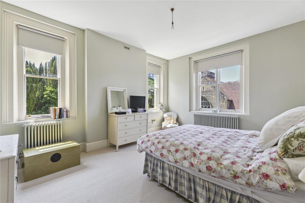 Main Bedroom