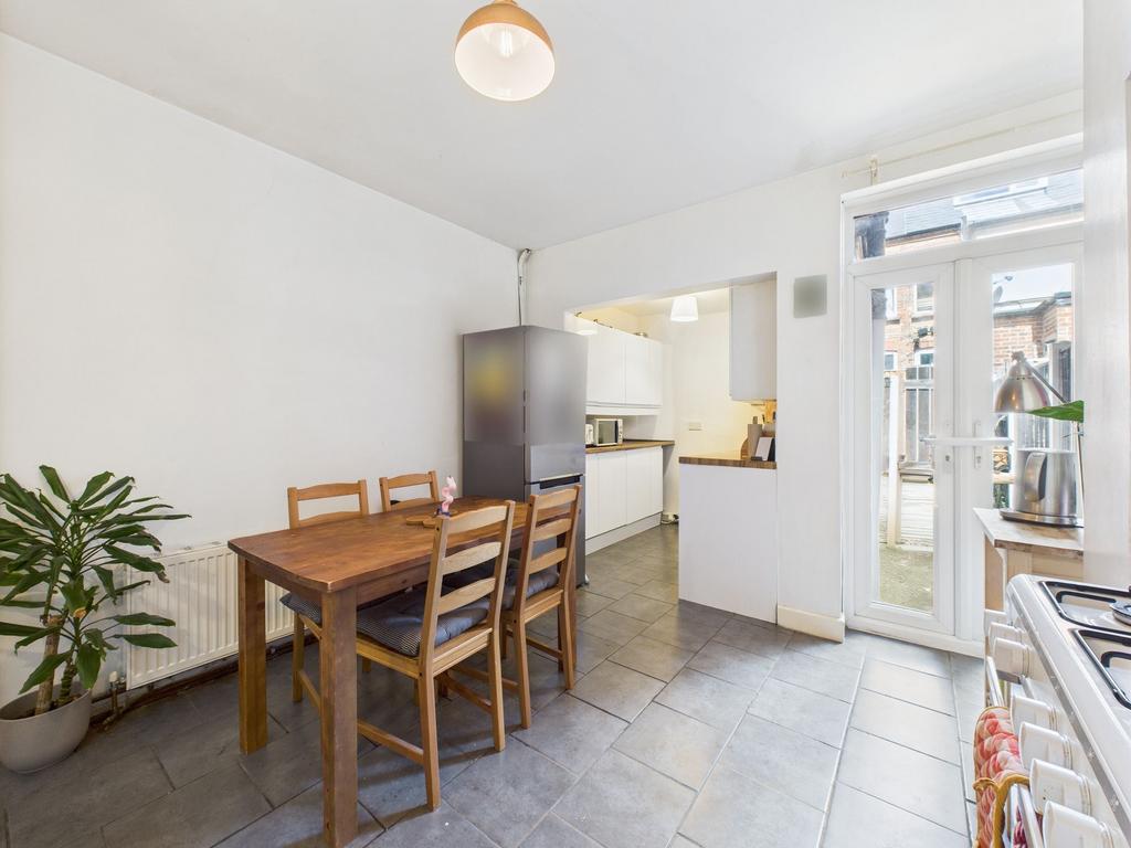 Dining/Kitchen