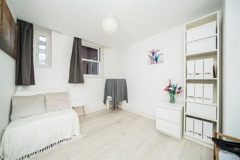 undefined, Huntley Street, London WC1E