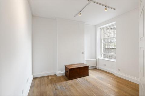 3 bedroom flat for sale, Heath Mansions, The Mount, Hampstead NW3