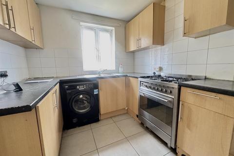 3 bedroom terraced house for sale, Windmill Grove, Croydon