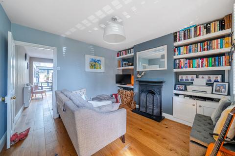 3 bedroom end of terrace house for sale, New Road, Weybridge, KT13