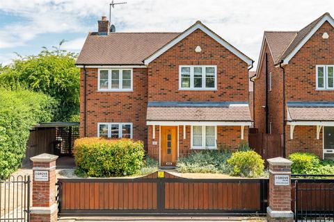 1 The Grove, Stevenage, SG2 9BS