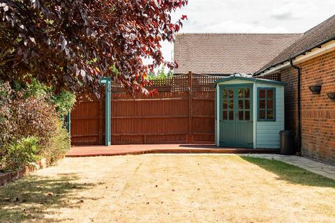 1 The Grove, Stevenage, SG2 9BS