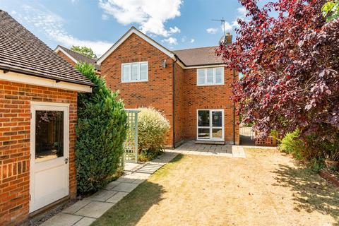 1 The Grove, Stevenage, SG2 9BS
