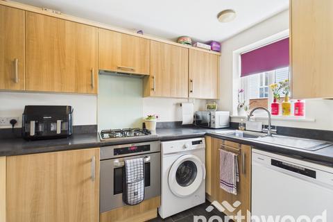 3 bedroom end of terrace house for sale, Laurence Hamilton Lane, Repton Park, Ashford, TN23