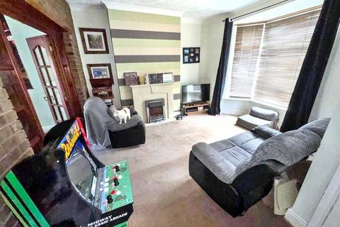2 bedroom terraced house for sale, Holder Street, Redcar, North Yorkshire, TS10 2AB