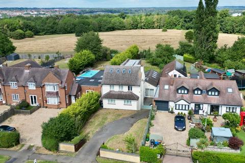 4 bedroom detached house for sale, Hardingstone Lane, Hardingstone, NN4 6DE