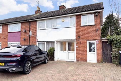 3 bedroom end of terrace house for sale, Avon Drive, Kings Heath, Northampton NN5