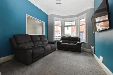 3 bedroom terraced house for sale, Lonsdale Street, Hull