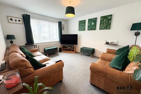4 bedroom semi-detached house for sale, Tasker Way, Haverfordwest, Pembrokeshire . SA61 1FE