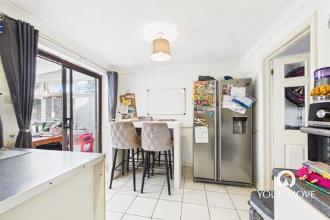 33 Chaukers Crescent, Lowestoft, NR33 8UL
