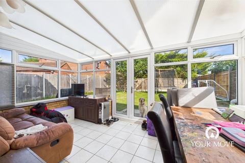 33 Chaukers Crescent, Lowestoft, NR33 8UL