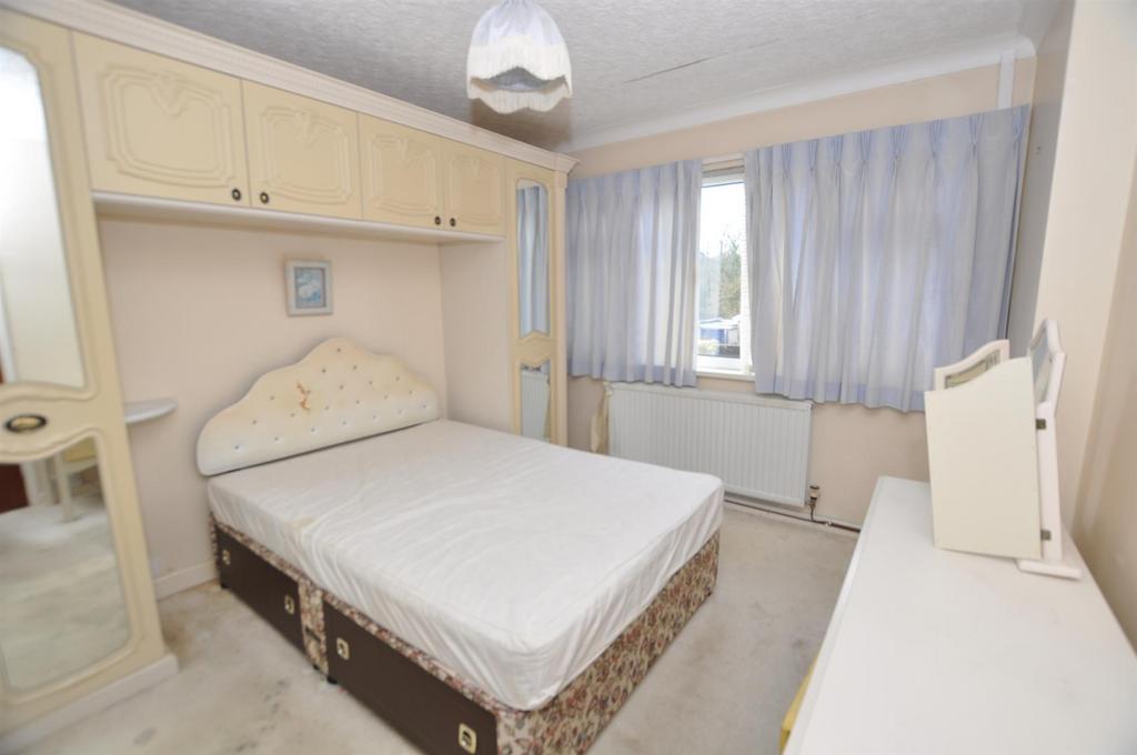 Front bedroom 1
