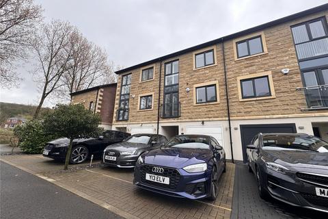 3 bedroom terraced house to rent, BAKESTONES AVENUE, Oldham OL3