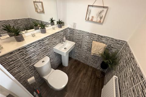 3 bedroom terraced house to rent, BAKESTONES AVENUE, Oldham OL3