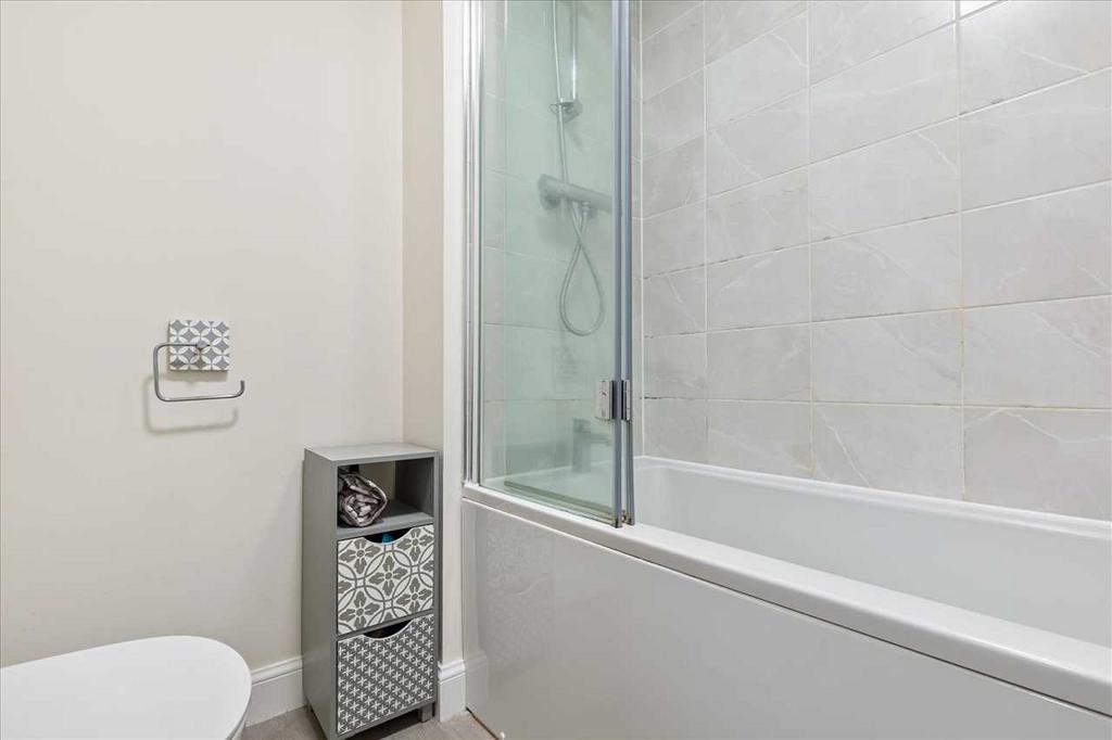 Bathroom (2)