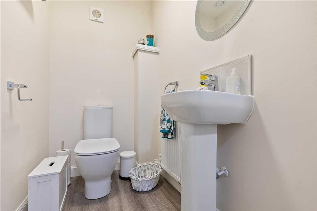 Lower Level WC