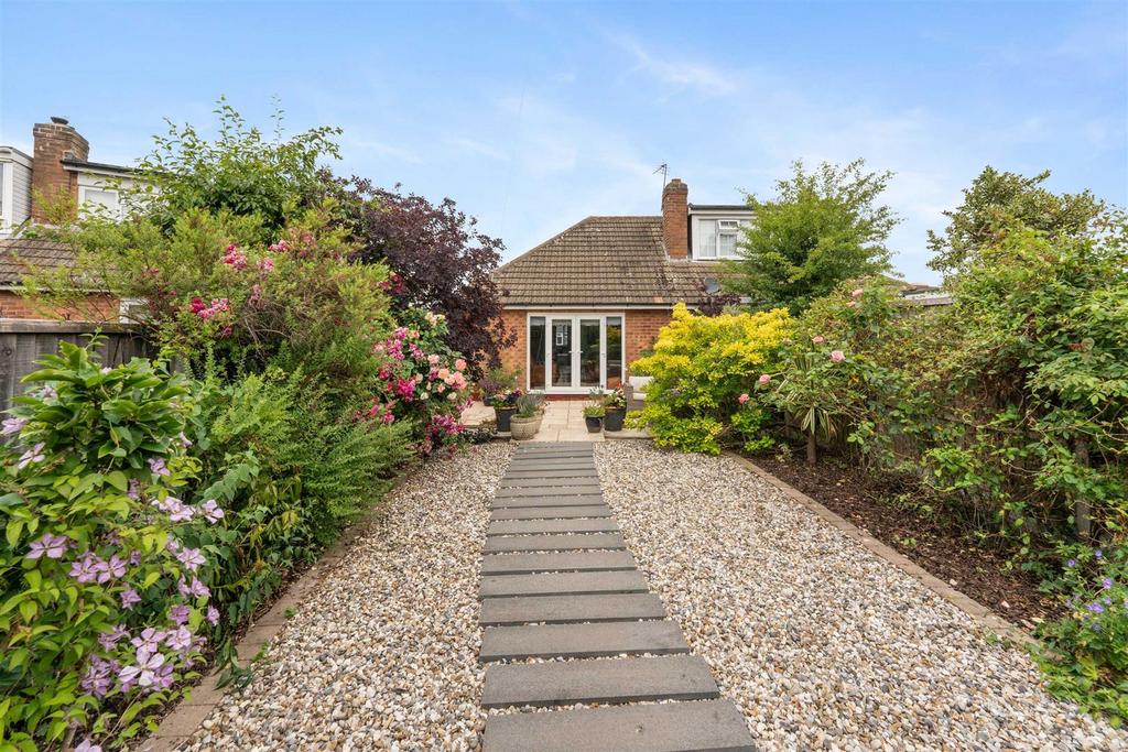 22 Langley Rise, Solihull, B92 9 DN 09697.jpg