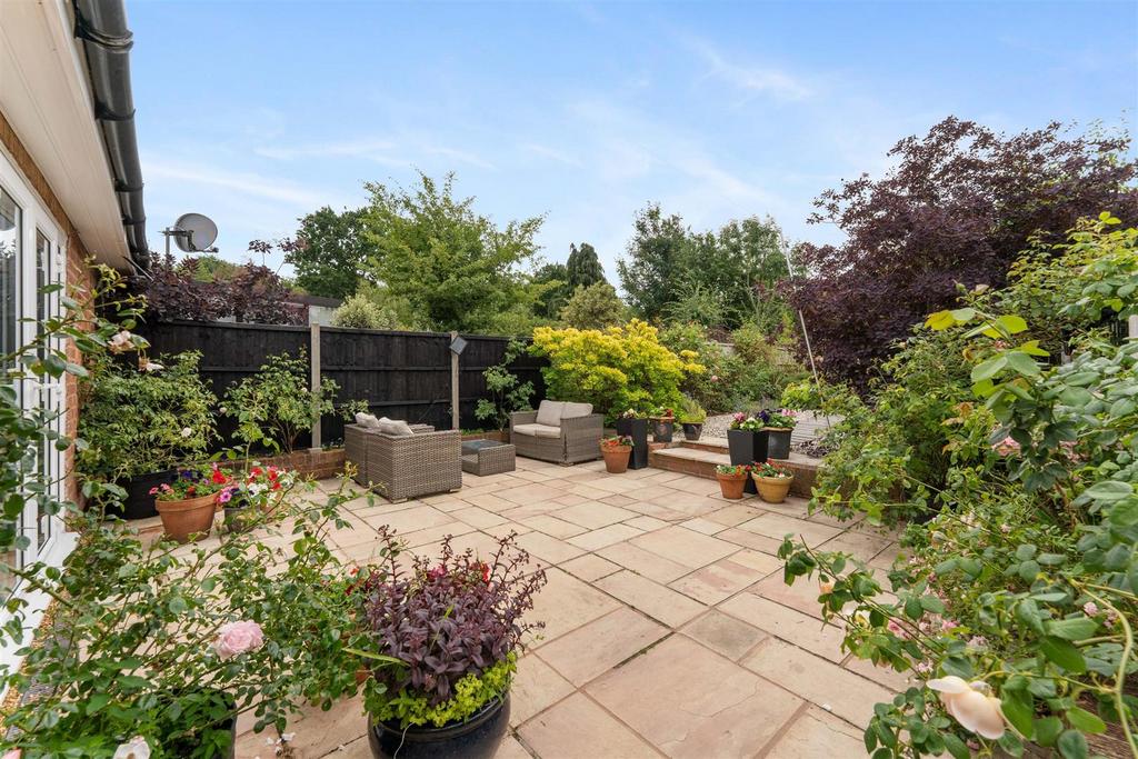 22 Langley Rise, Solihull, B92 9 DN 09700.jpg