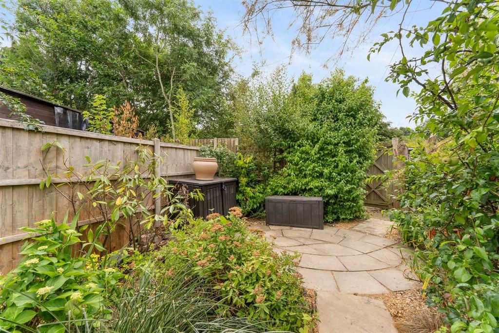 22 Langley Rise, Solihull, B92 9 DN 09710.jpg