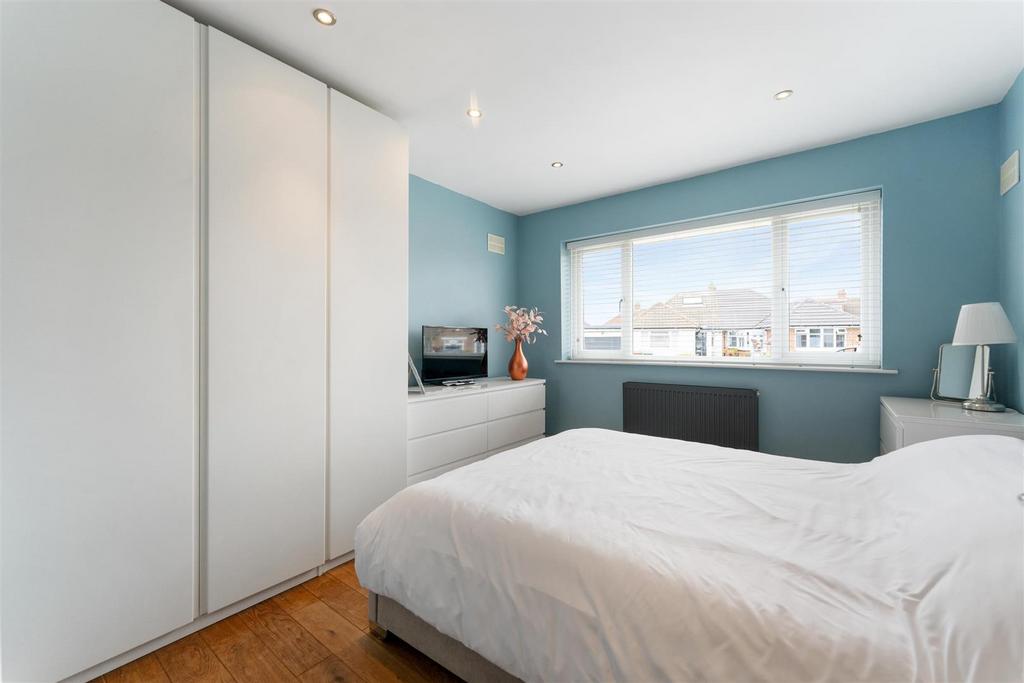 22 Langley Rise, Solihull, B92 9 DN 09670.jpg