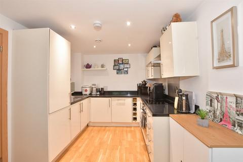 2 bedroom ground floor flat for sale, Olympia Way, Whitstable CT5