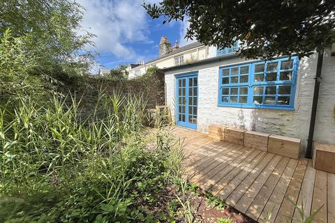 2 bedroom terraced house for sale, Fore Street, Tregony