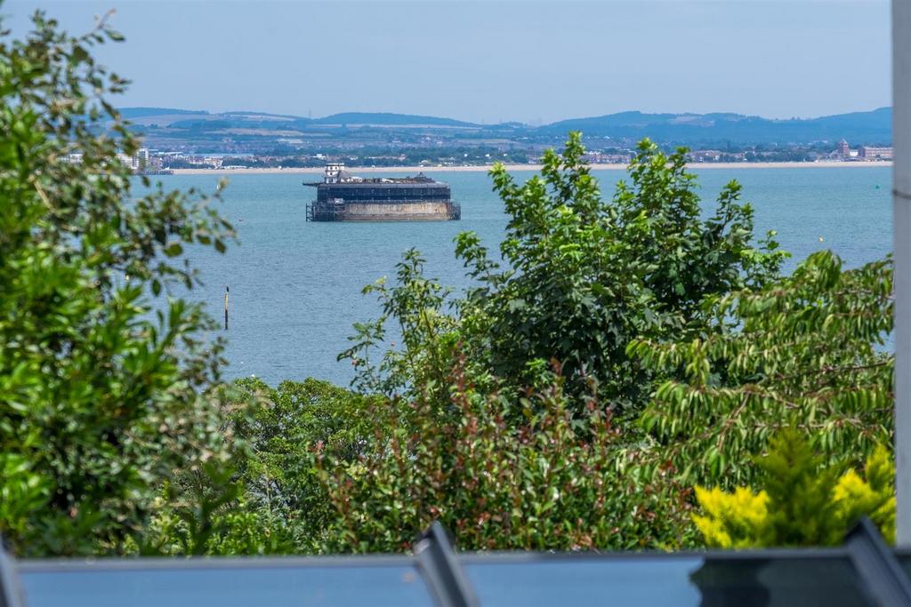 Super Solent/Fort Views
