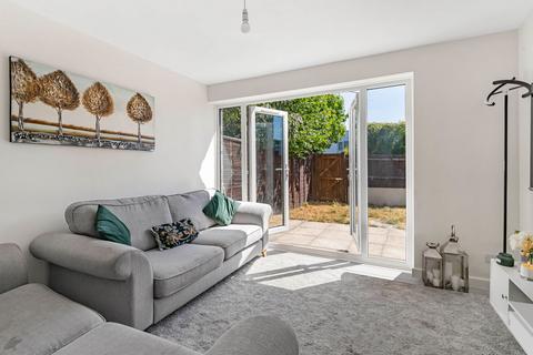 19, Eaton Court Regency Walk, Croydon, CR0 7US