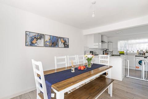 19, Eaton Court Regency Walk, Croydon, CR0 7US