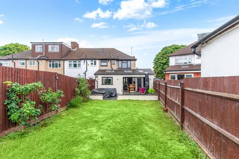 undefined, Monkleigh Road, Morden SM4