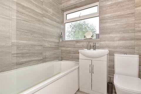 2 bedroom semi-detached house for sale, Barberry Avenue, Chatham ME5
