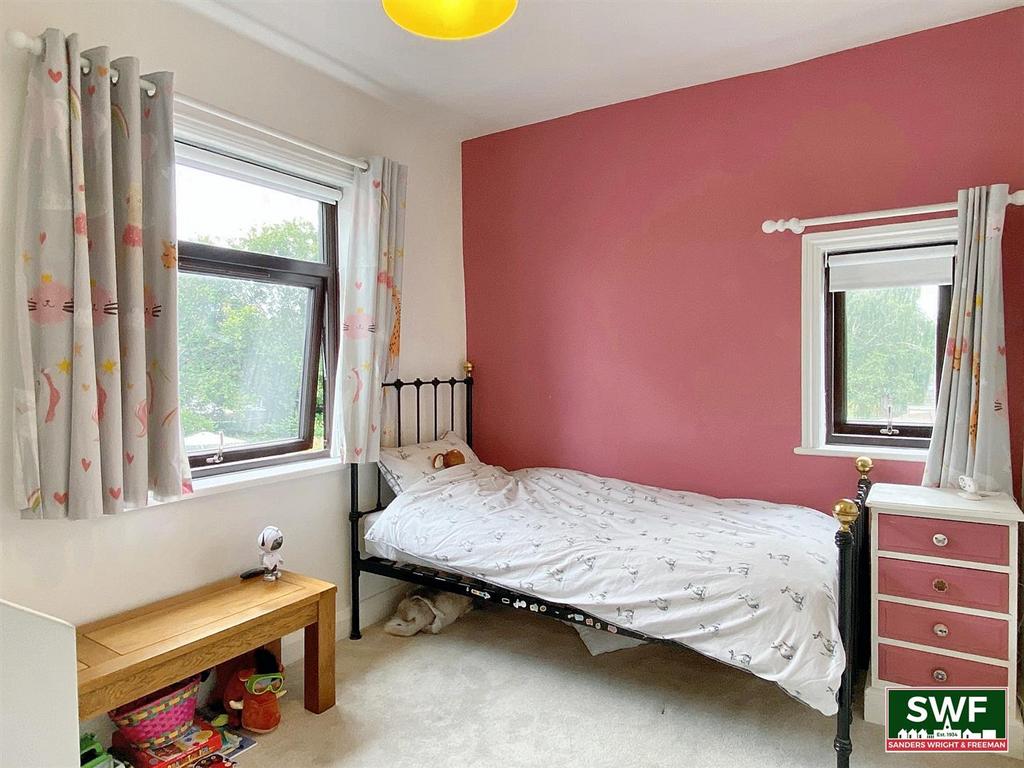 Bedroom3.1.jpg