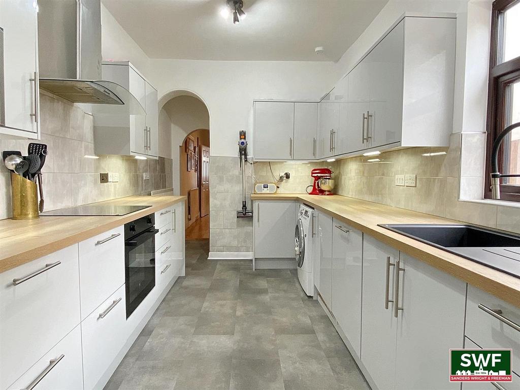 Kitchen1dr.jpg