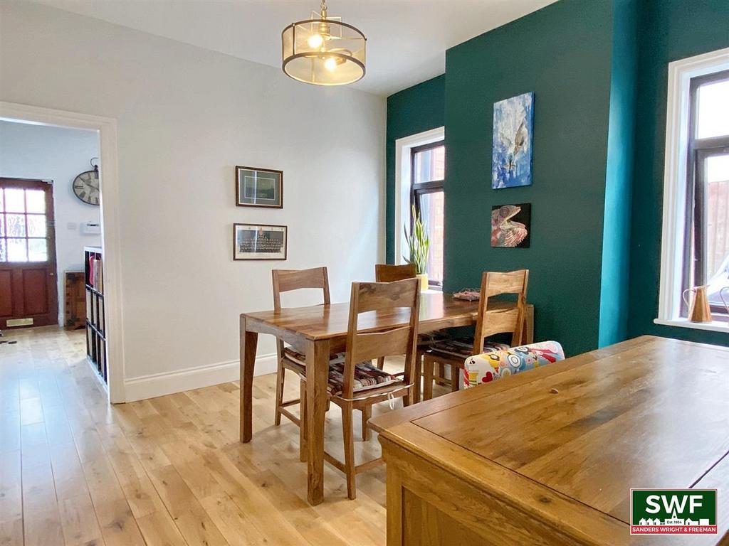 Dining room3.jpg