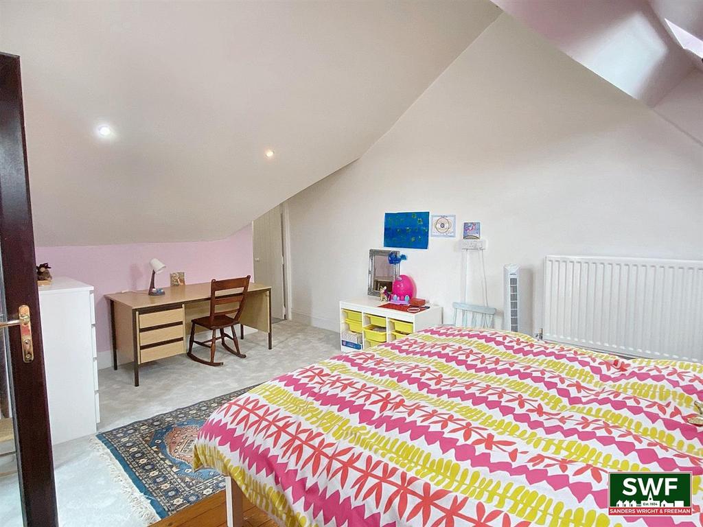 Bedroom1.3.jpg
