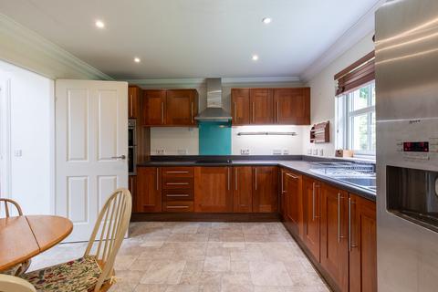 12 Lagreach Brae, Pitlochry, PH16 5QQ