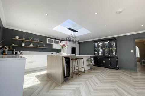 undefined, Chesswood Road, Worthing, BN11