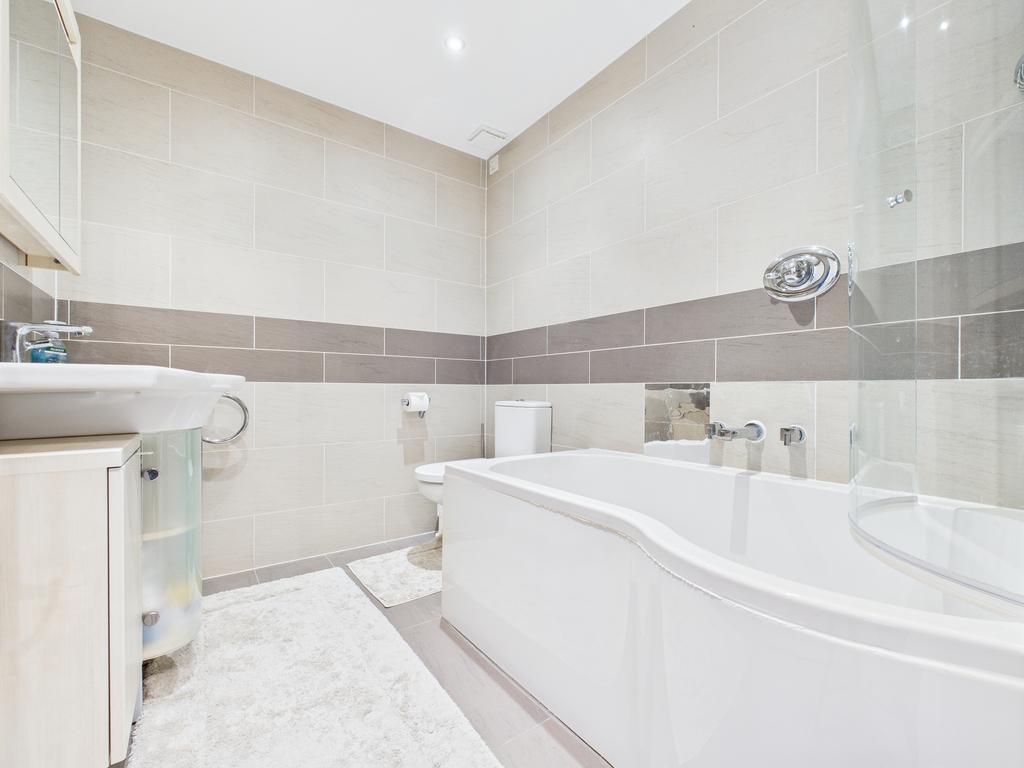 Main Bathroom