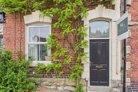 12 Potter Hill, Pickering, YO18 8AA