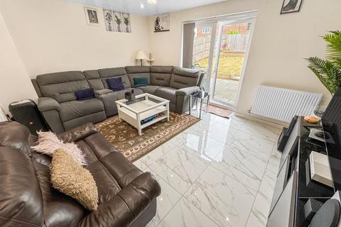 27 Blencarn Crescent, Seacroft, Leeds, LS14 6WT