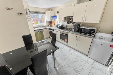 27 Blencarn Crescent, Seacroft, Leeds, LS14 6WT