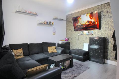 15 Geraldine Road, Yardley Wood, Birmingham, B25 8BE