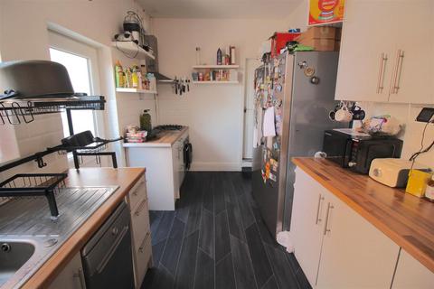 15 Geraldine Road, Yardley Wood, Birmingham, B25 8BE