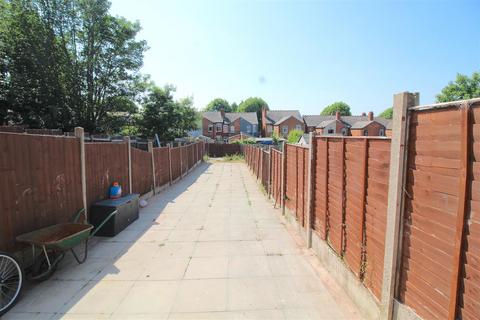 15 Geraldine Road, Yardley Wood, Birmingham, B25 8BE