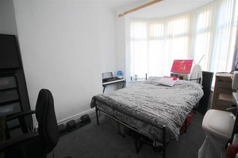 15 Geraldine Road, Yardley Wood, Birmingham, B25 8BE