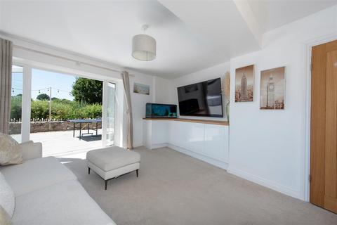 3 bedroom detached house for sale, Blagdon Hill, Taunton