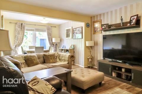 2 bedroom semi-detached bungalow for sale, Willow Close, Mattishall