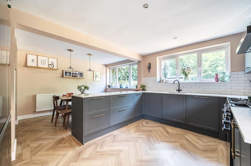 1317963-11-68679b...